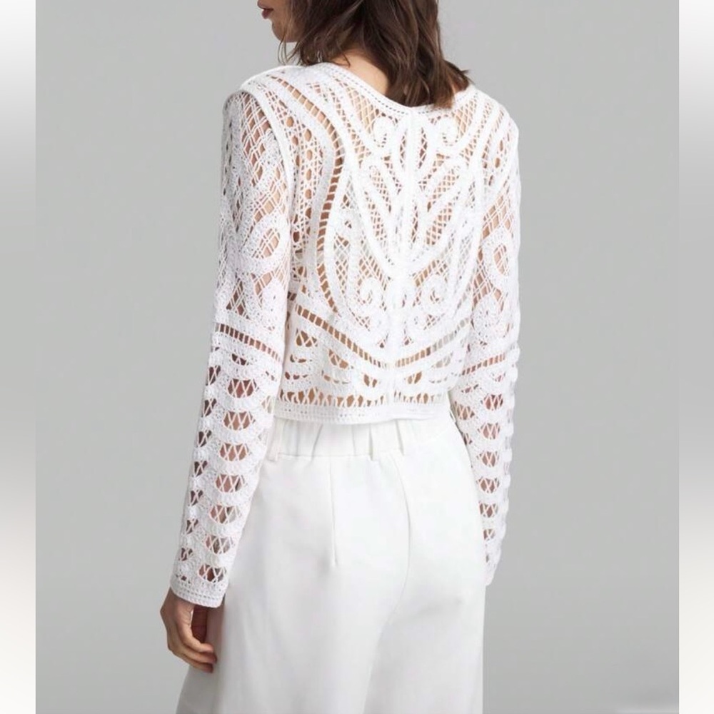 Elegant White Knit Lace Effect Blouse - Picture 3 of 5